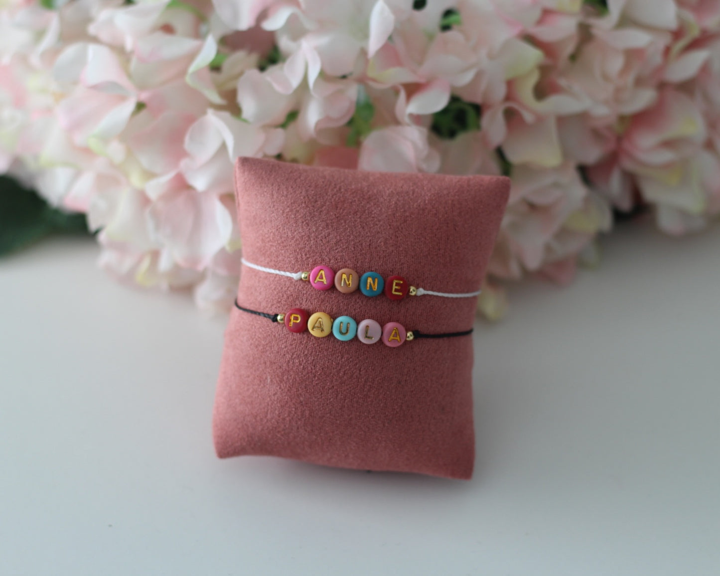 Personalisiertes Armband mit Wunschnamen