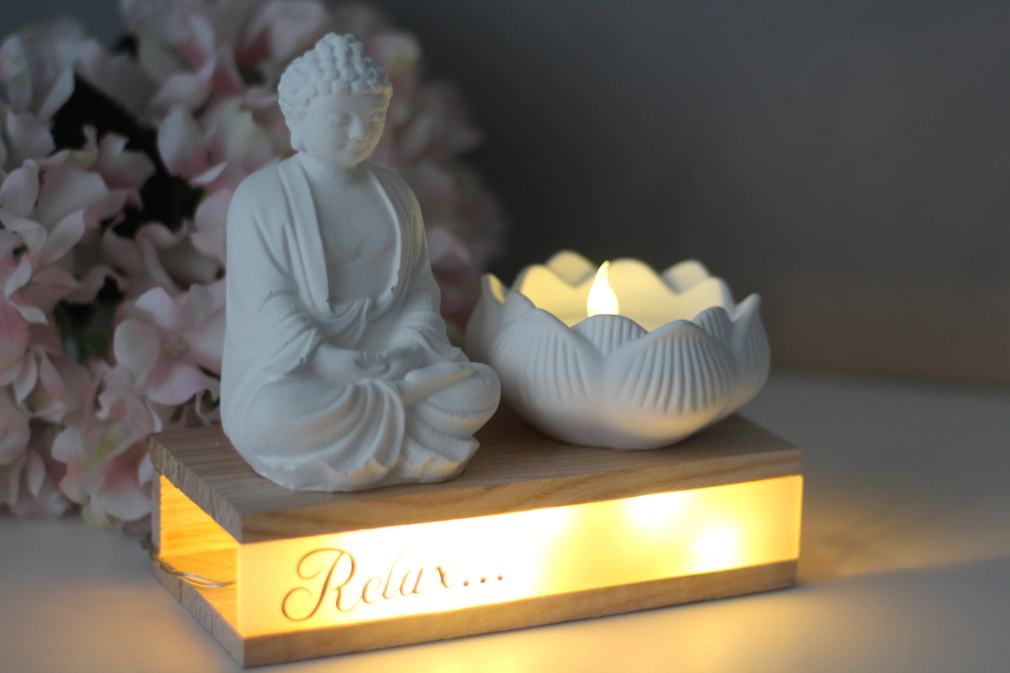 Raysin Teelichthalter / Leuchtdeko Lotus mit Buddha