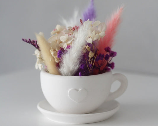 Raysin Tasse mit Trockenblumen